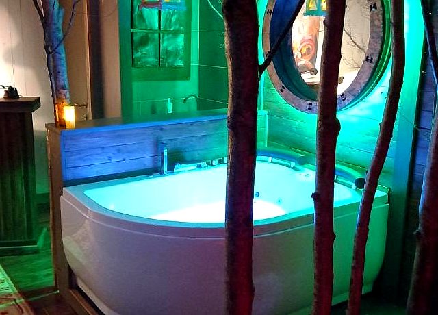 Chambres et suites avec jacuzzi privatif à Liège, Hockai