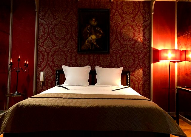 Hôtel avec une chambre bdsm sur Bruxelles, au Treviso Hotel