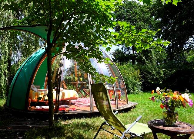 Dormir dans une bulle dans le Hainaut, du Domaine de la Carrauterie