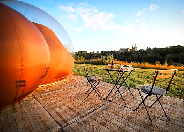 Dormir dans une bulle près du centre de Namur, à la Bubble Place