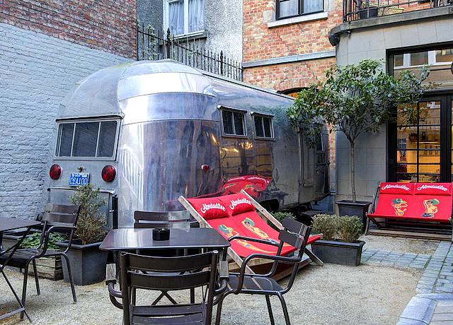 Nuit insolite en amoureux à Bruxelle dans une caravane à Vintage Hotel