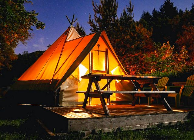 Nuit insolite en amoureux en province de Luxembourg, au Camping le Canada